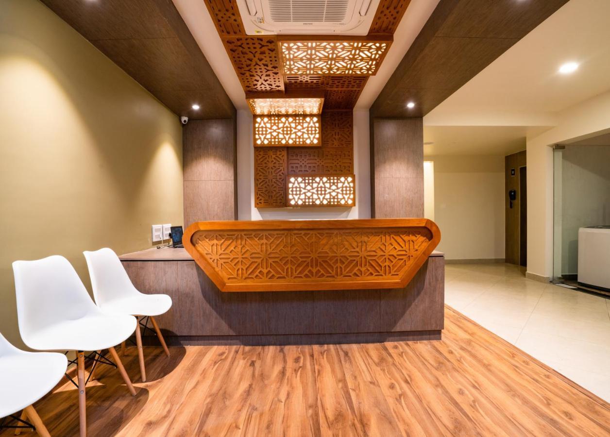 Hotel Lavender Infopark Kochi Extérieur photo
