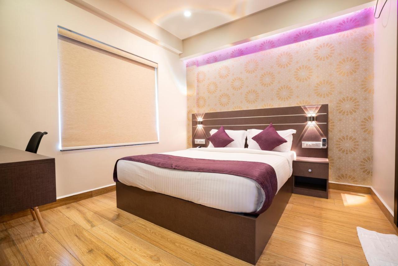 Hotel Lavender Infopark Kochi Extérieur photo