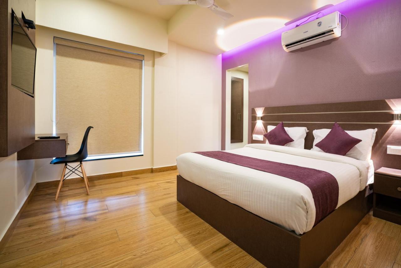 Hotel Lavender Infopark Kochi Extérieur photo