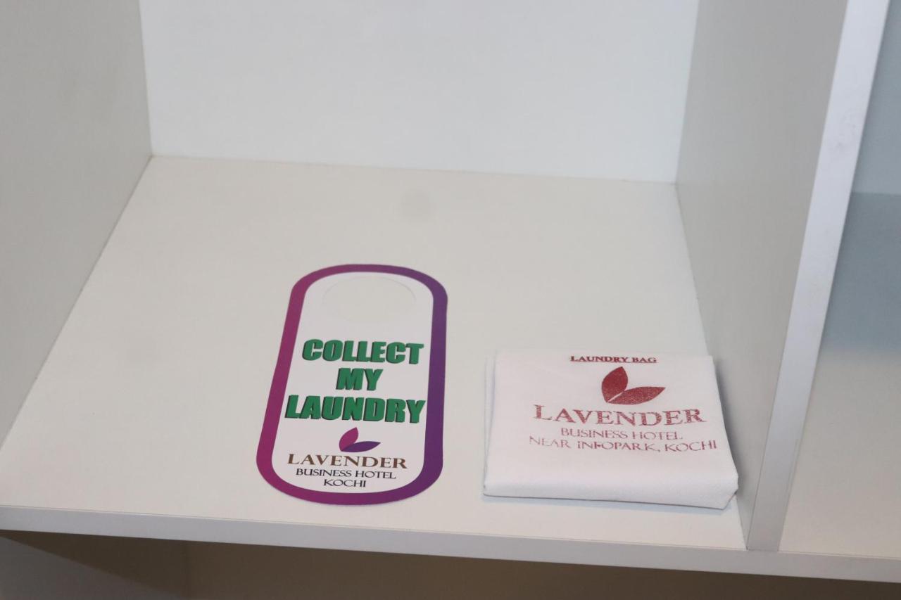 Hotel Lavender Infopark Kochi Extérieur photo