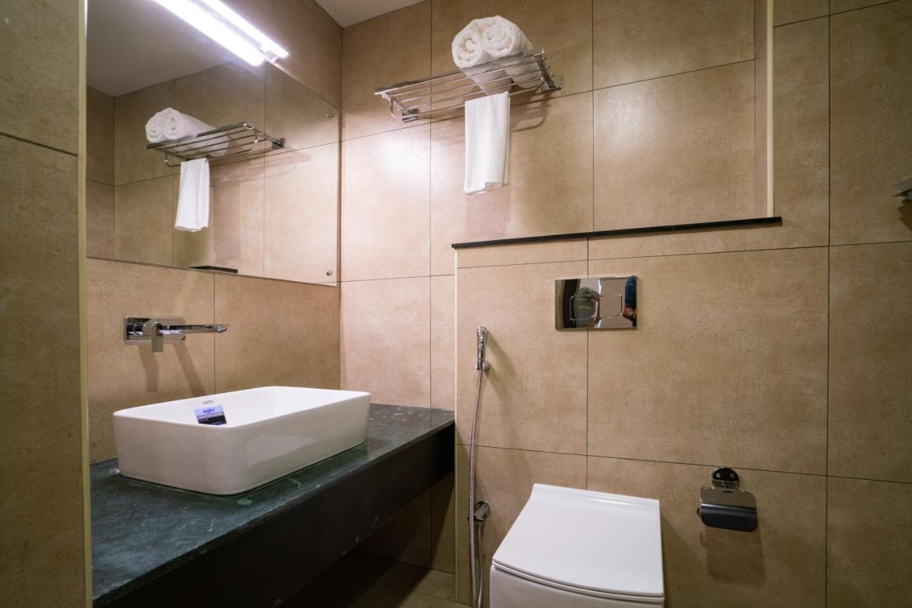 Hotel Lavender Infopark Kochi Extérieur photo