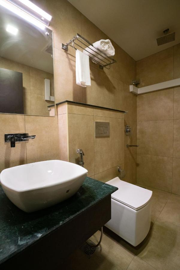 Hotel Lavender Infopark Kochi Extérieur photo
