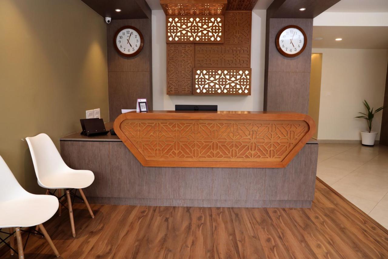 Hotel Lavender Infopark Kochi Extérieur photo