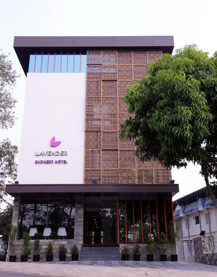 Hotel Lavender Infopark Kochi Extérieur photo